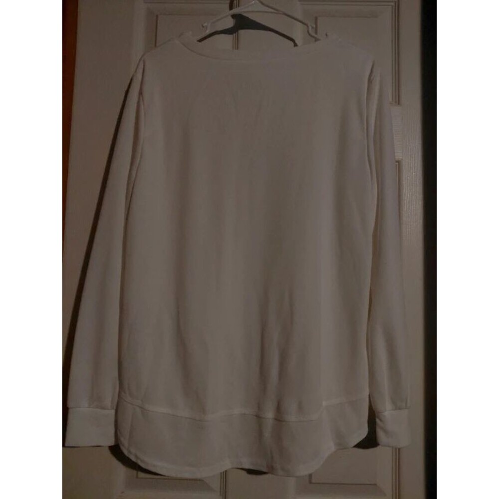 White top - Picture 7 of 9